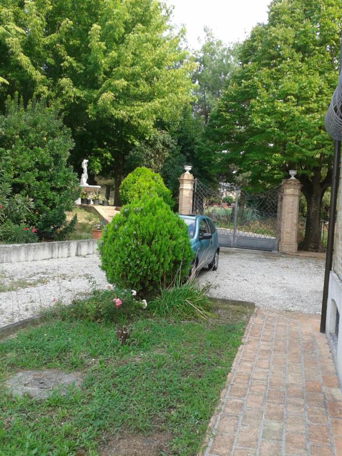 B&B Bread And Fantasy Ostra Exteriör bild