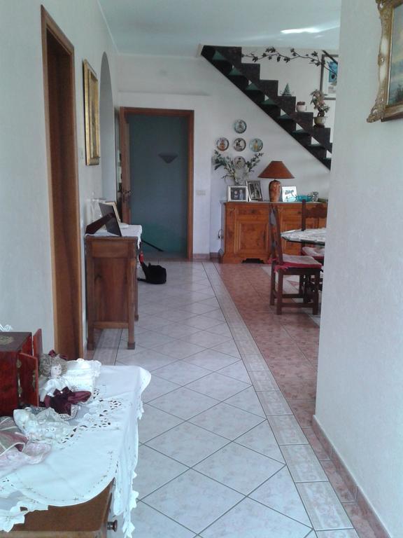 B&B Bread And Fantasy Ostra Exteriör bild